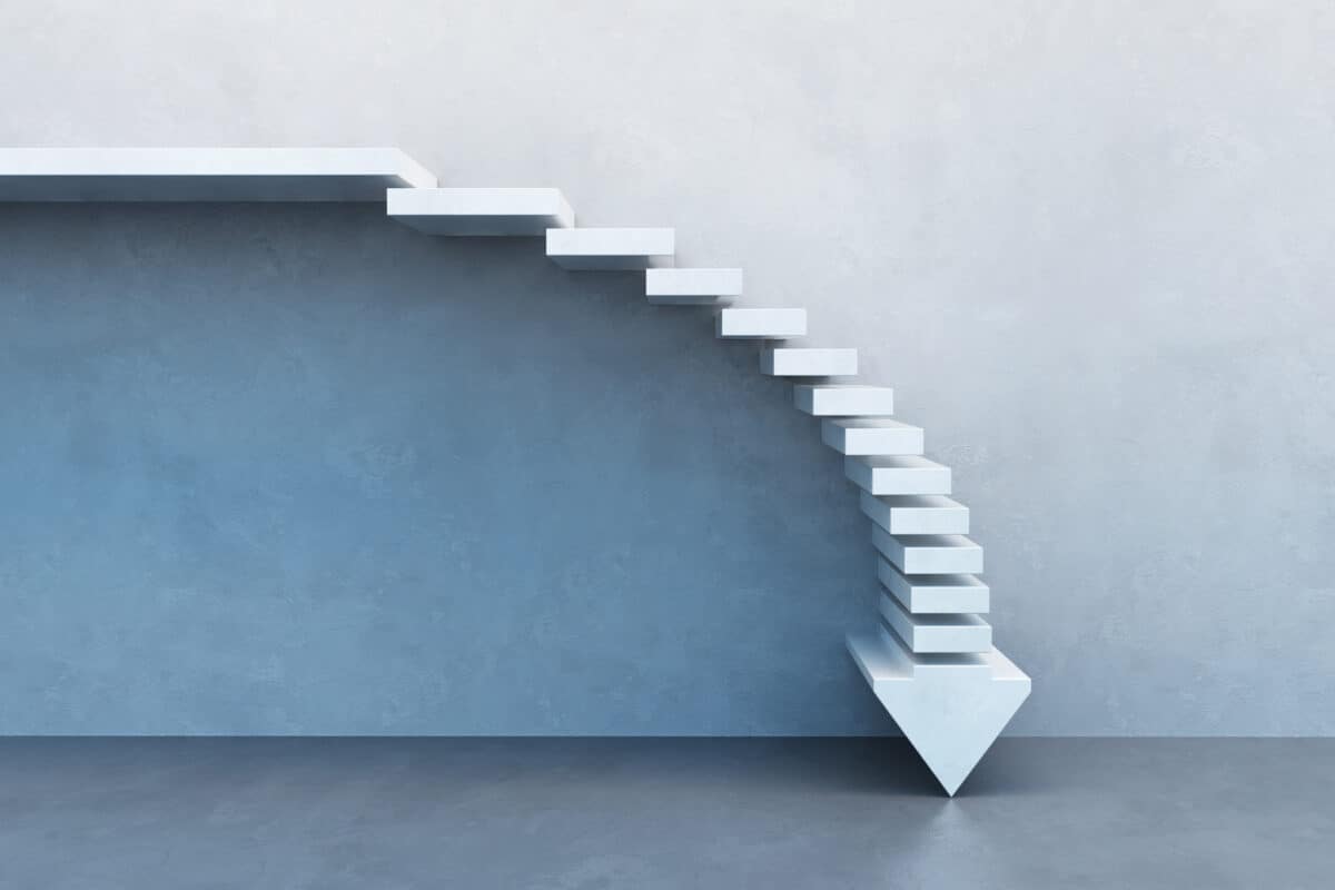 1 Canadian Dividend Stock Down 14% to Buy and Hold for Decades