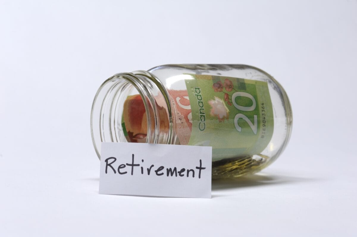 How to Build Retirement Wealth Inside a TFSA or RRSP
