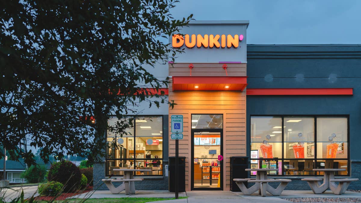 Walmart teams up with popular coffee chain for home delivery